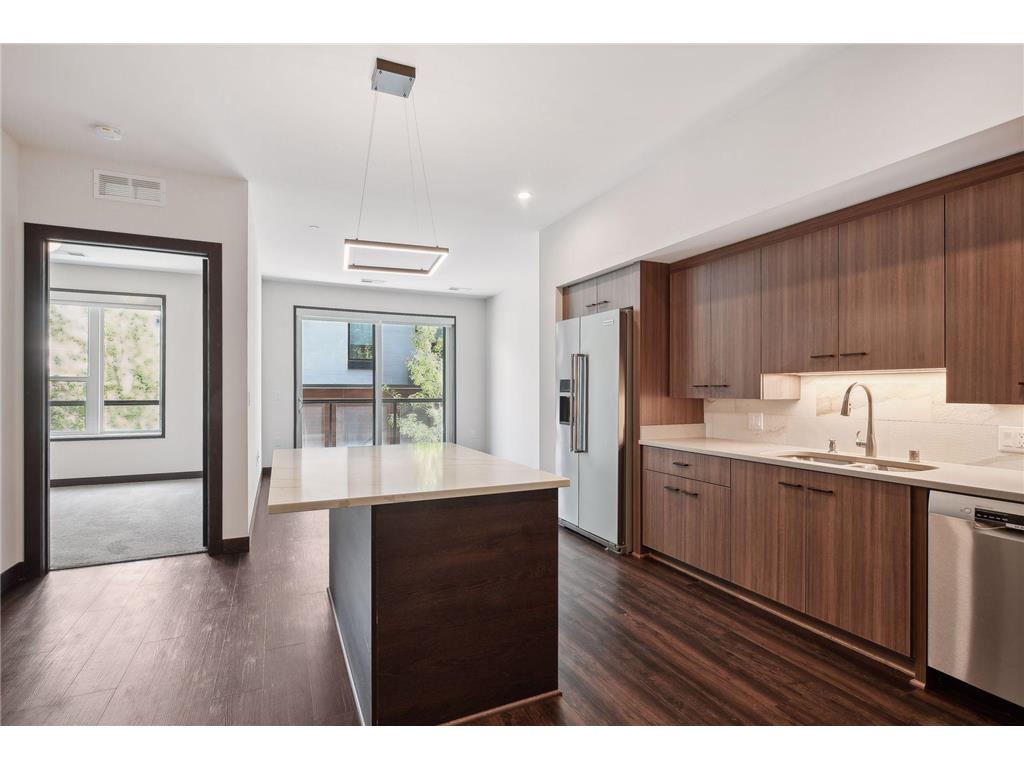 253 Lake Street E #204 Wayzata MN 55391 7072476 image5