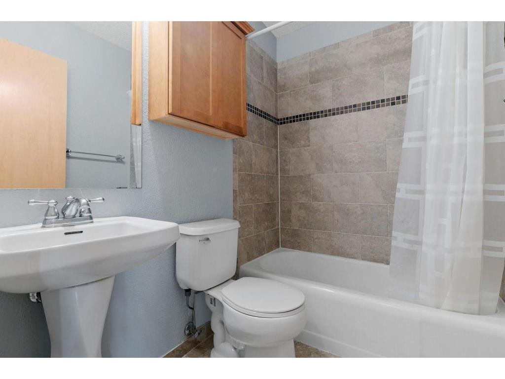 2530 1st Ave S #101 Minneapolis MN 55404 6813925 image14