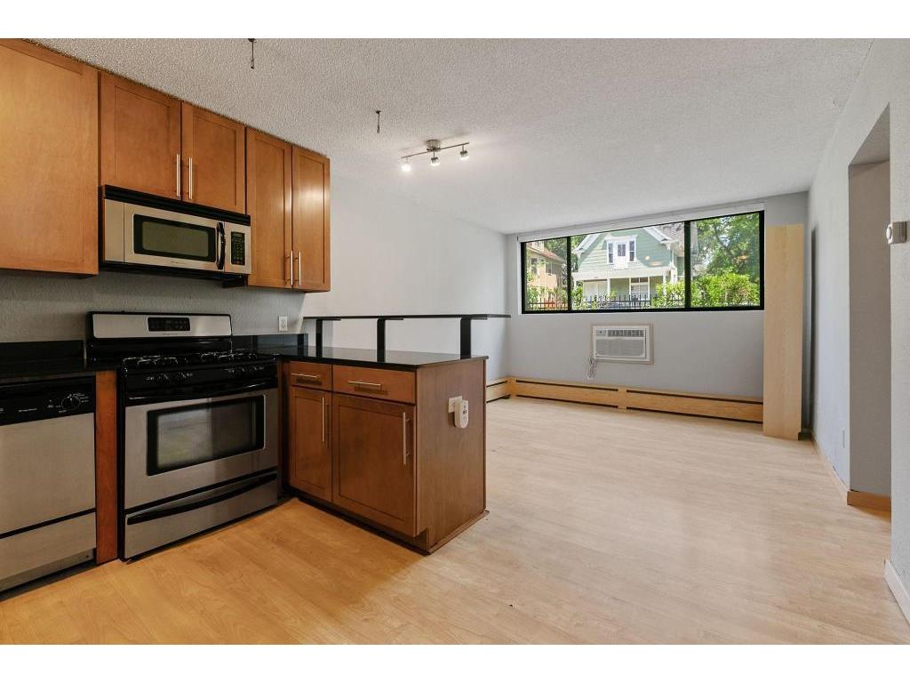 2530 1st Ave S #101 Minneapolis MN 55404 6813925 image6
