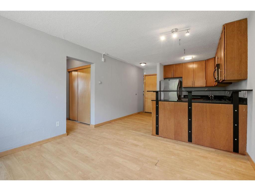 2530 1st Ave S #101 Minneapolis MN 55404 7078576 image9