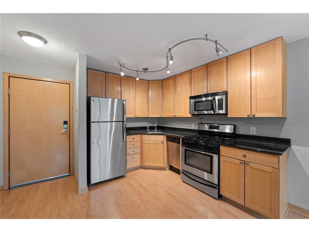 2530 1st Ave S #N201 Minneapolis MN 55404 7080849 image4