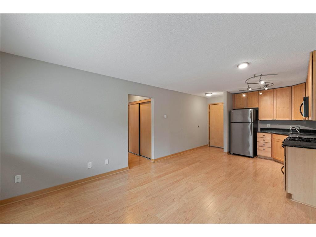 2530 1st Ave S #N201 Minneapolis MN 55404 7080849 image7