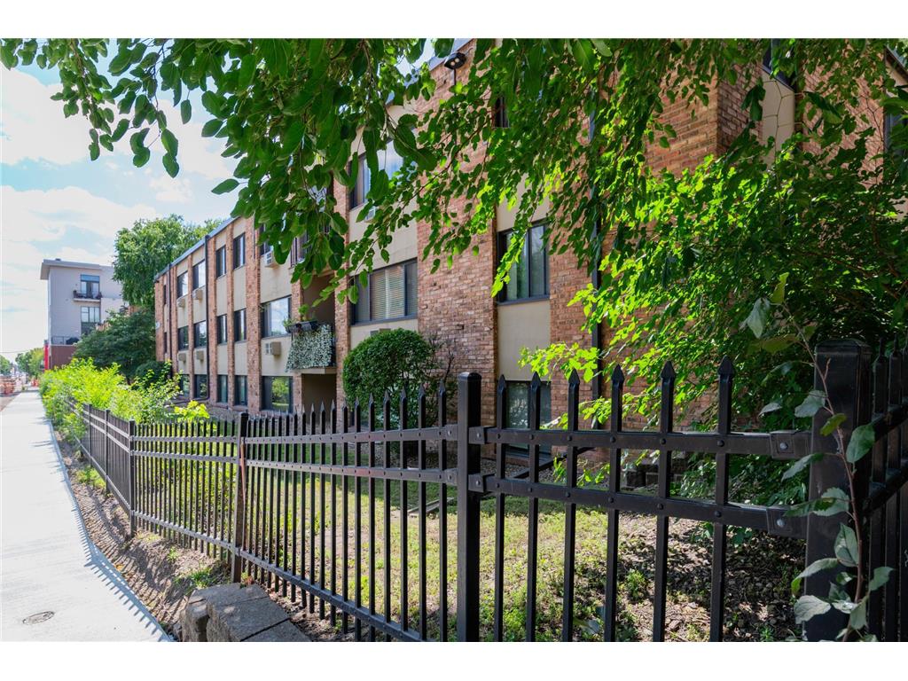 2530 1st Avenue S #N202 Minneapolis MN 55404 6776514 image1