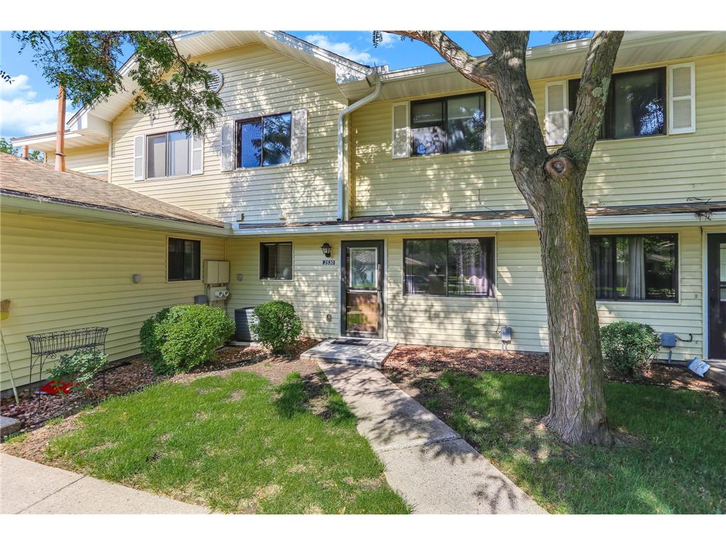 2530 Brookdale Lane Brooklyn Park MN 55444 6779663 image1