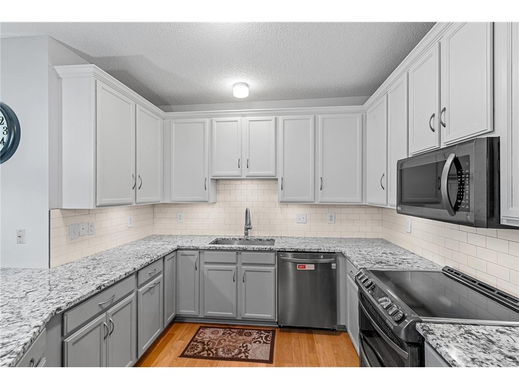 2530 E 34th Street #210 Minneapolis MN 55406 7076520 image3