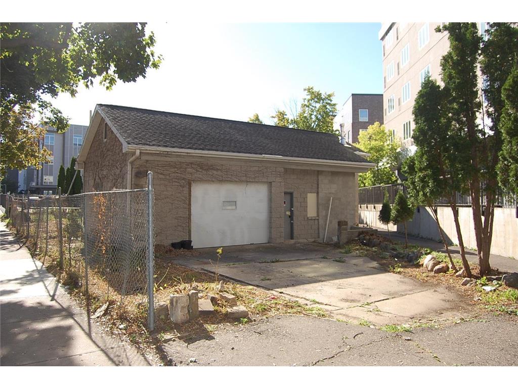 2530 Essex Street SE Minneapolis MN 55414 6731664 image2