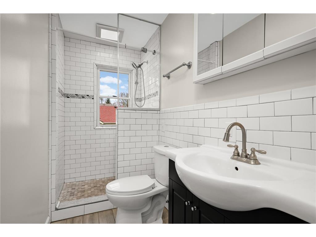 2530 Hayes Street NE Minneapolis MN 55418 7054431 image27