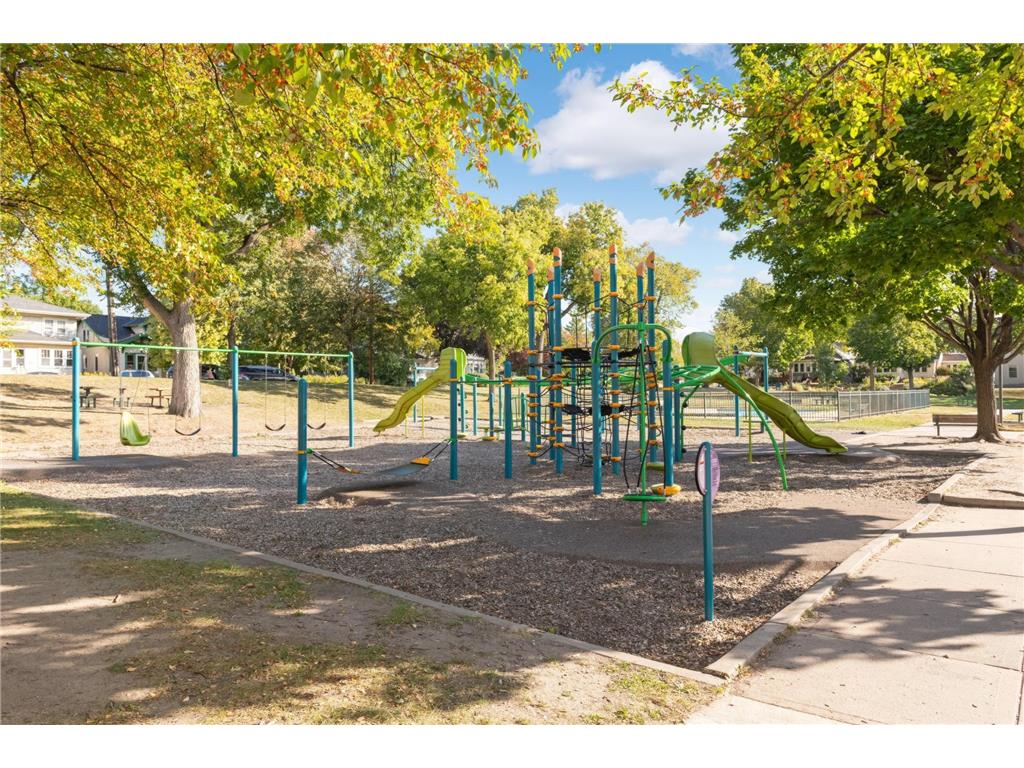 2530 Hayes Street NE Minneapolis MN 55418 7054431 image43