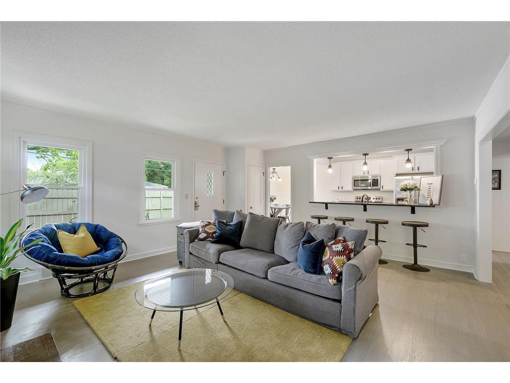 2530 W 50th Street Minneapolis MN 55410 7054306 image11
