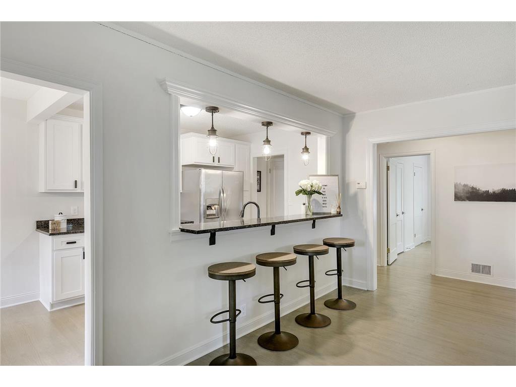 2530 W 50th Street Minneapolis MN 55410 7054306 image12