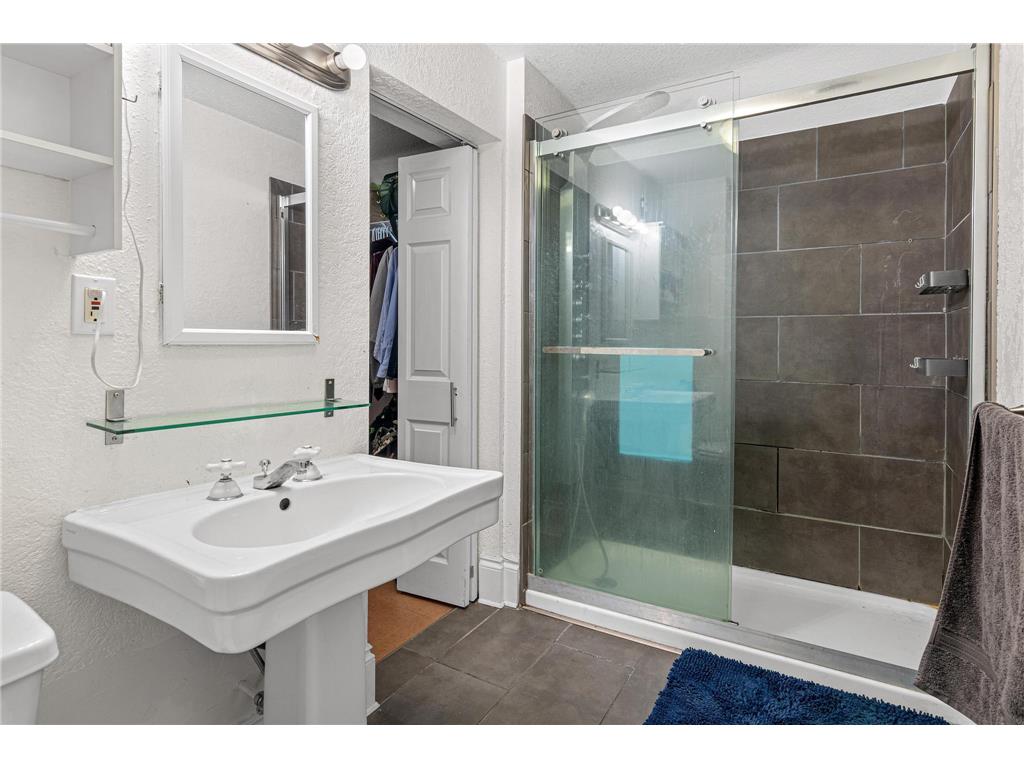 2531 California Street NE Minneapolis MN 55418 7078570 image19