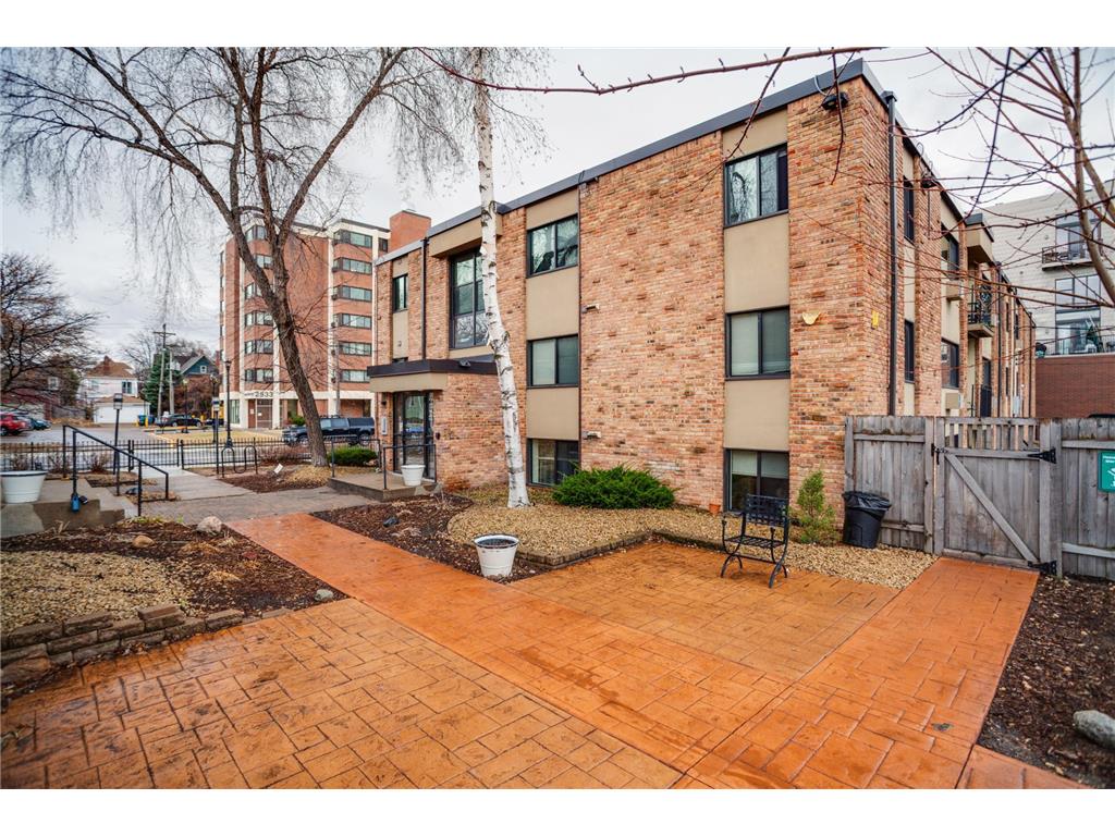 2532 1st Avenue S #S106 Minneapolis MN 55404 7045832 image24