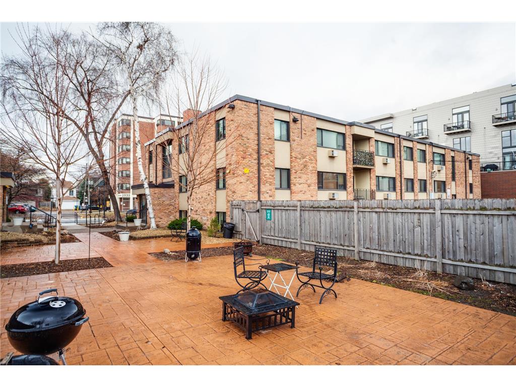 2532 1st Avenue S #S106 Minneapolis MN 55404 7045832 image25