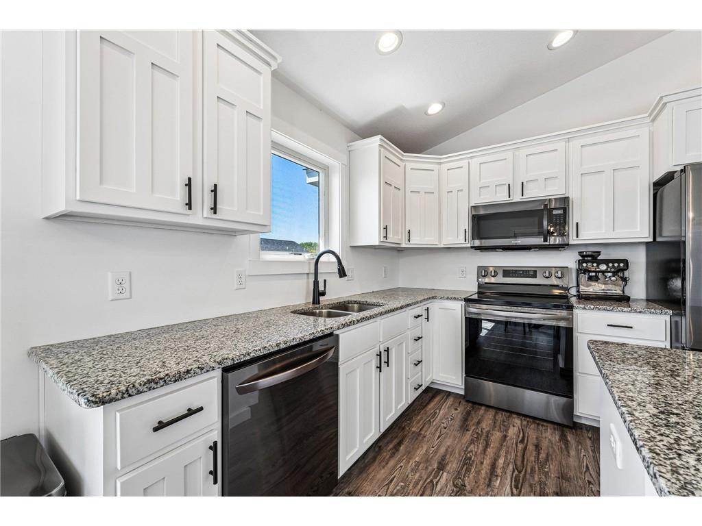 2532 Miller Avenue River Falls WI 54022 7076569 image9
