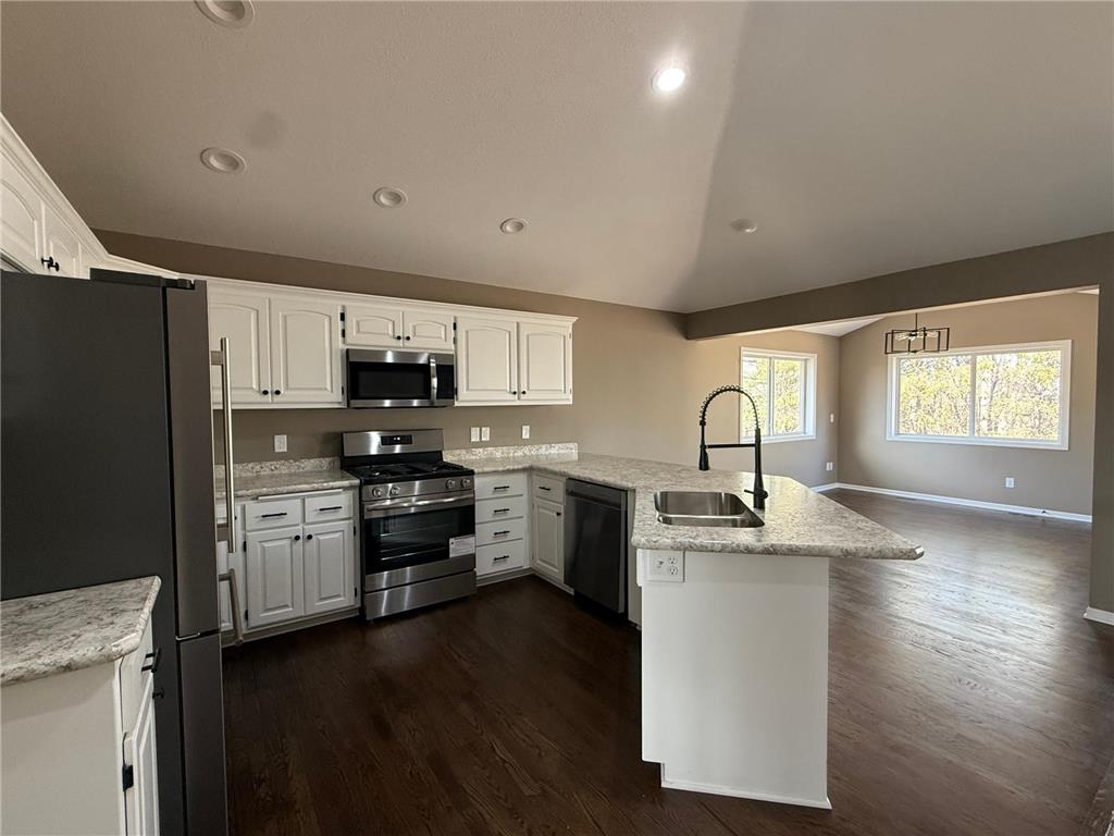 2533 341st Avenue NW Cambridge MN 55008 7046072 image11