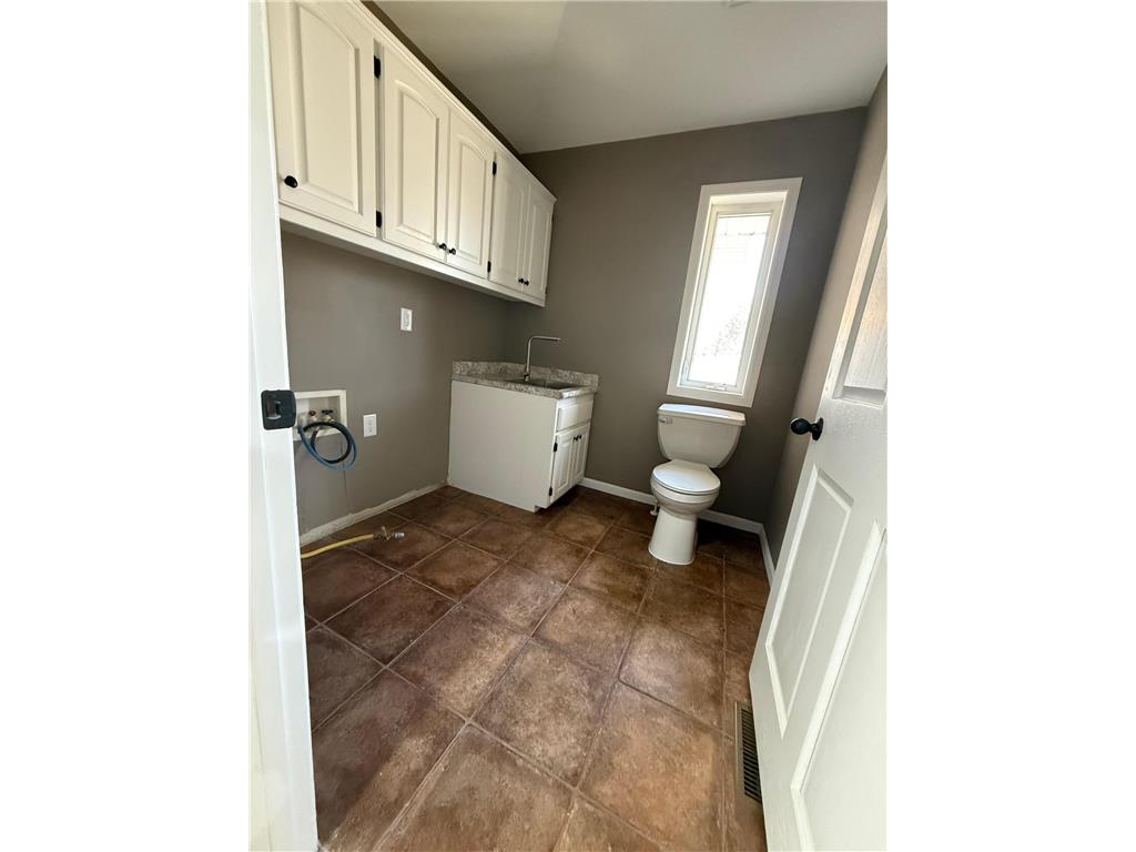 2533 341st Avenue NW Cambridge MN 55008 7046072 image12