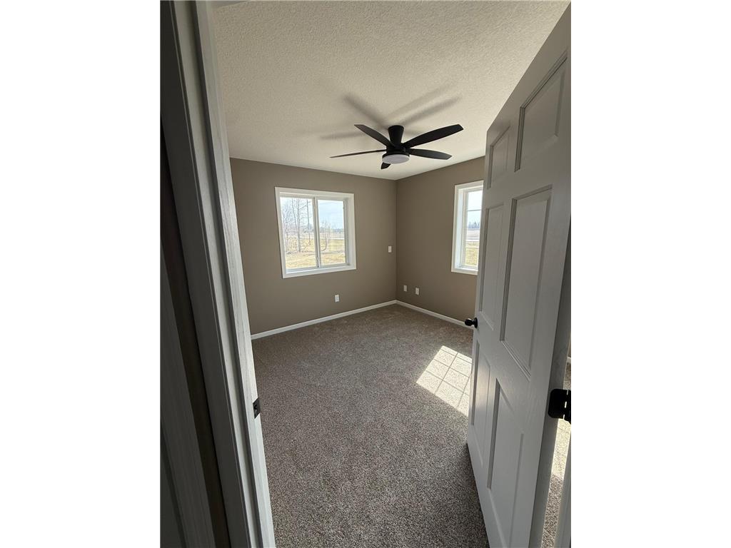 2533 341st Avenue NW Cambridge MN 55008 7046072 image4