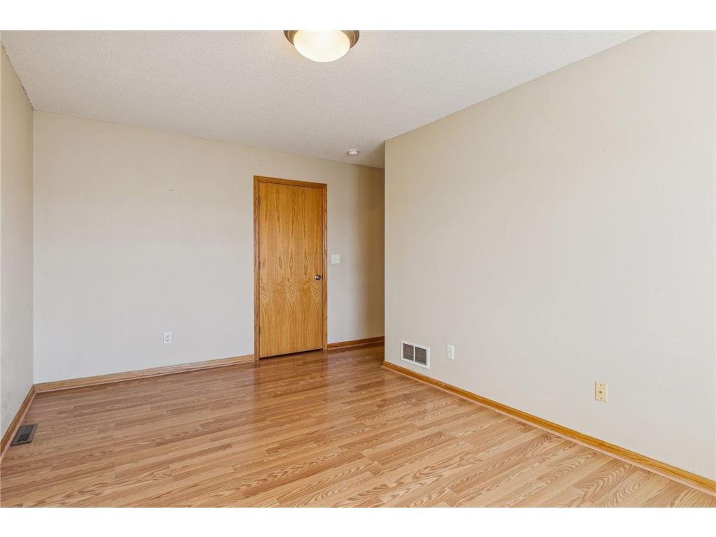 2533 Cobble Hill Court #F Woodbury MN 55125 7002349 image24