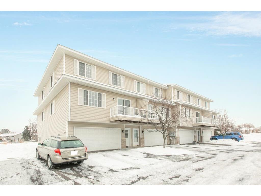 2533 Cobble Hill Court H, Woodbury, MN 55125 MLS 5472305 Edina Realty