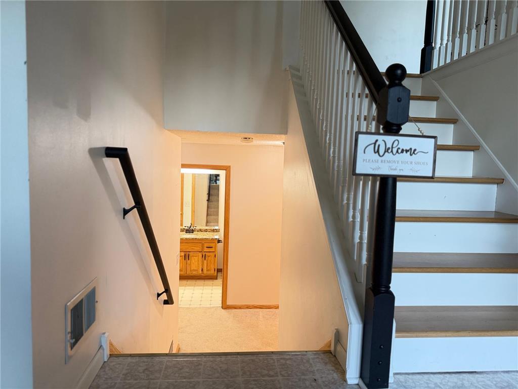 2533 Montana Avenue E Maplewood MN 55119 7082776 image22