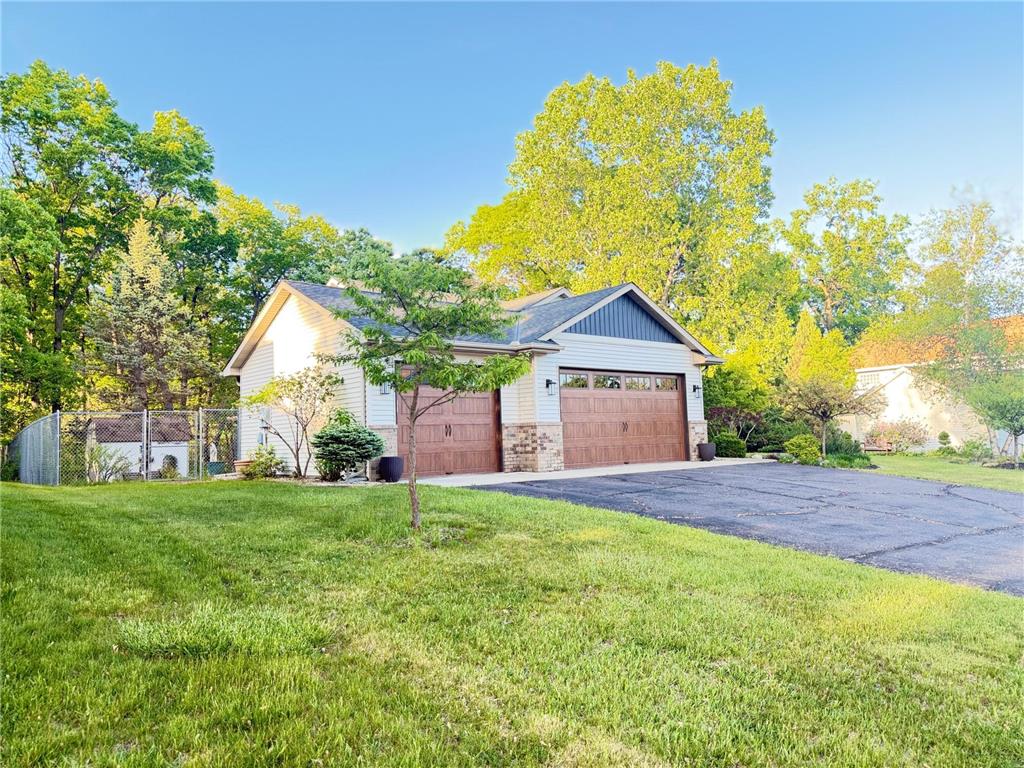 2533 Montana Avenue E Maplewood MN 55119 7082776 image3