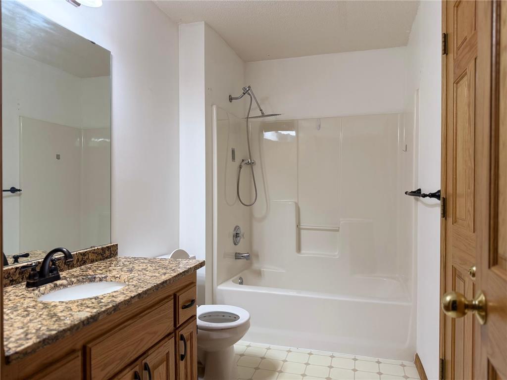 2533 Montana Avenue E Maplewood MN 55119 7082776 image30