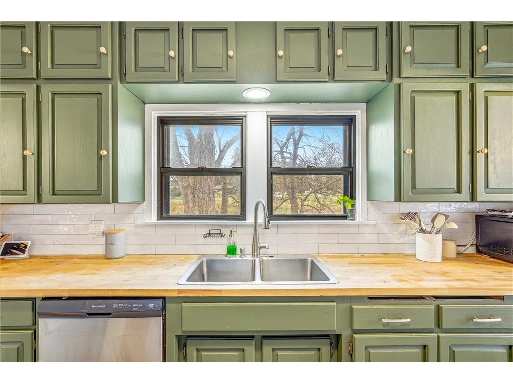 2533 Snelling Curve Roseville MN 55113 7048571 image11