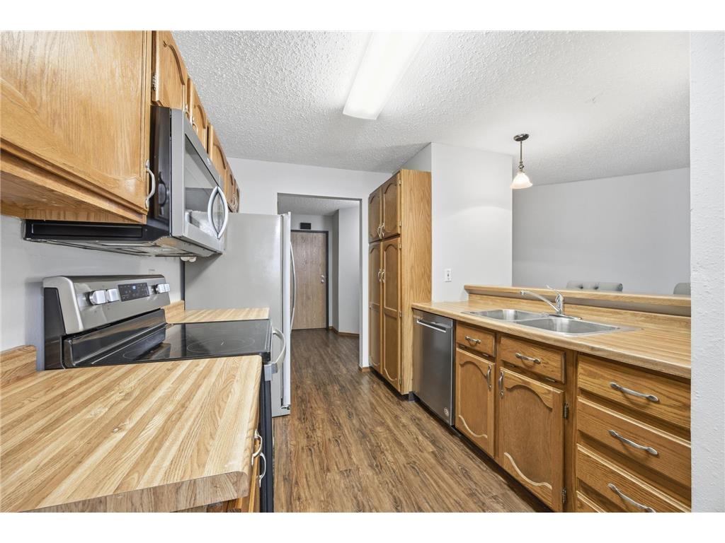 2535 25th Street S #B102 Fargo ND 58103 7031287 image5