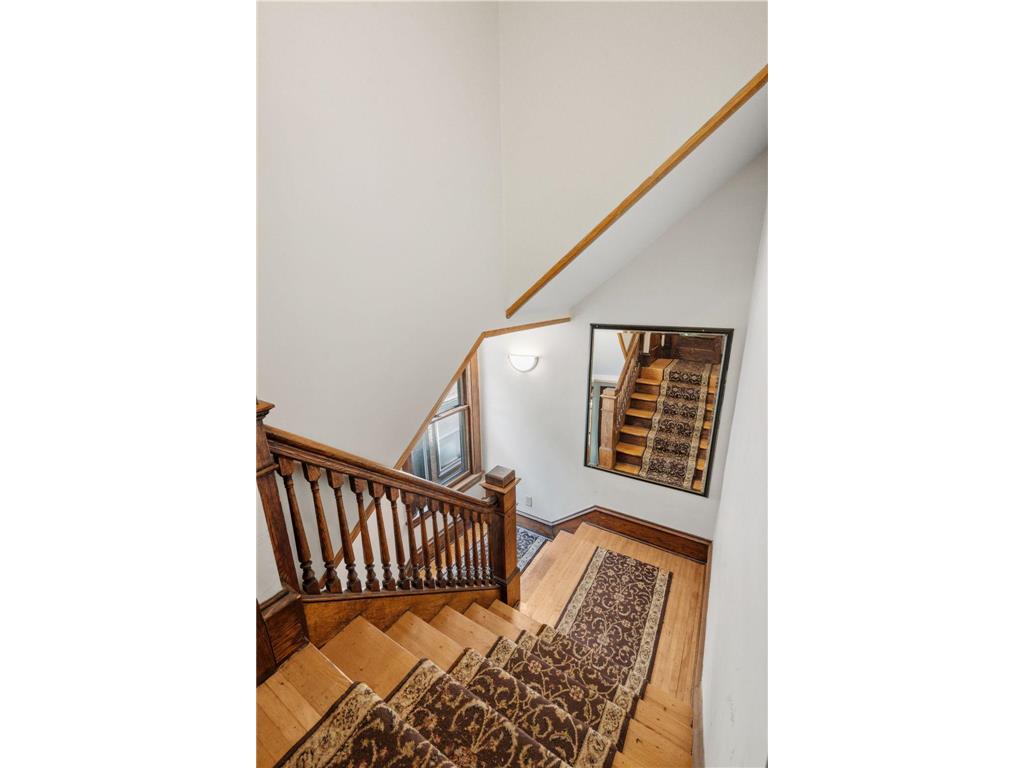 2535 Aldrich Avenue S Minneapolis MN 55405 7055953 image17