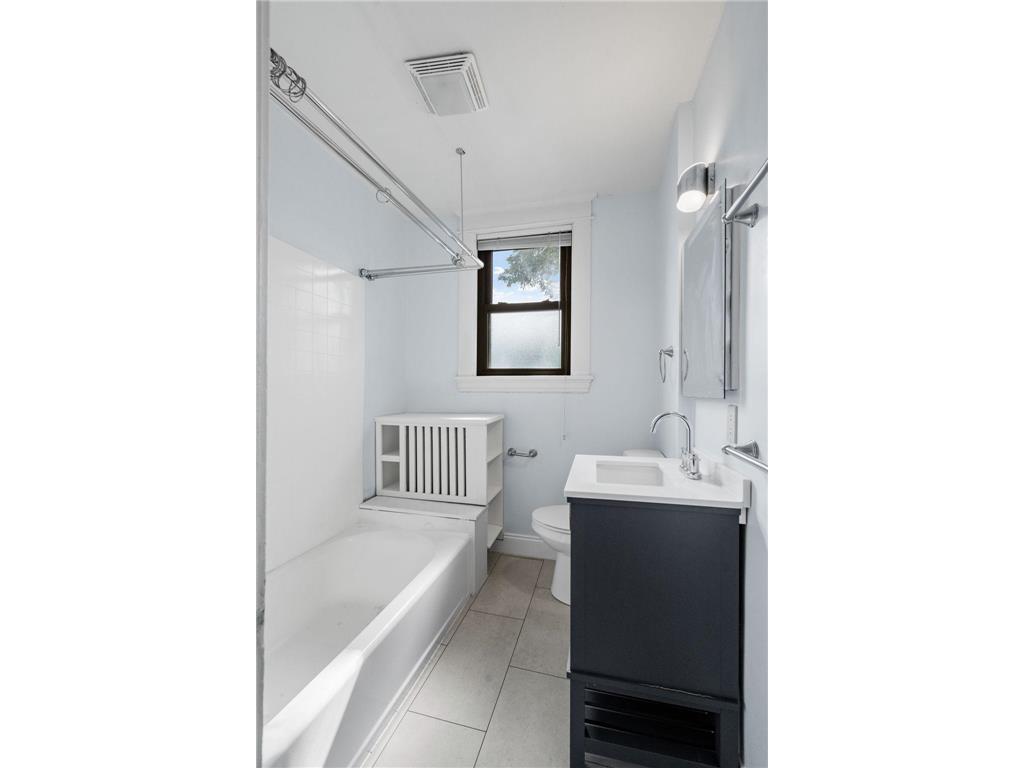 2535 Aldrich Avenue S Minneapolis MN 55405 7055953 image36