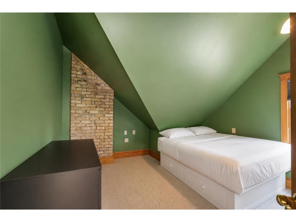 2535 Aldrich Avenue S Minneapolis MN 55405 7055953 image40