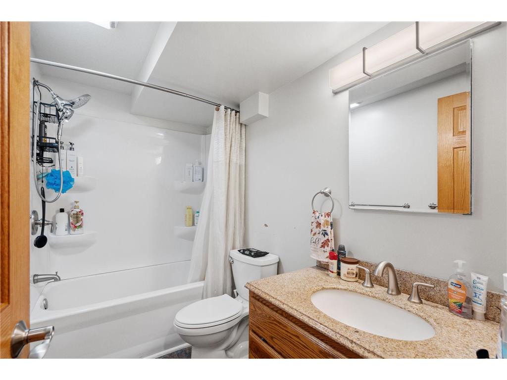 2535 Aldrich Avenue S Minneapolis MN 55405 7055953 image57
