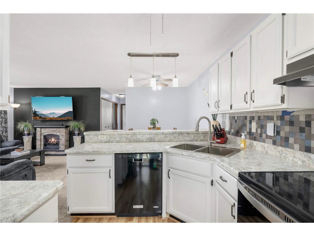 2536 Brookdale Lane Brooklyn Park MN 55444 6805441 image12