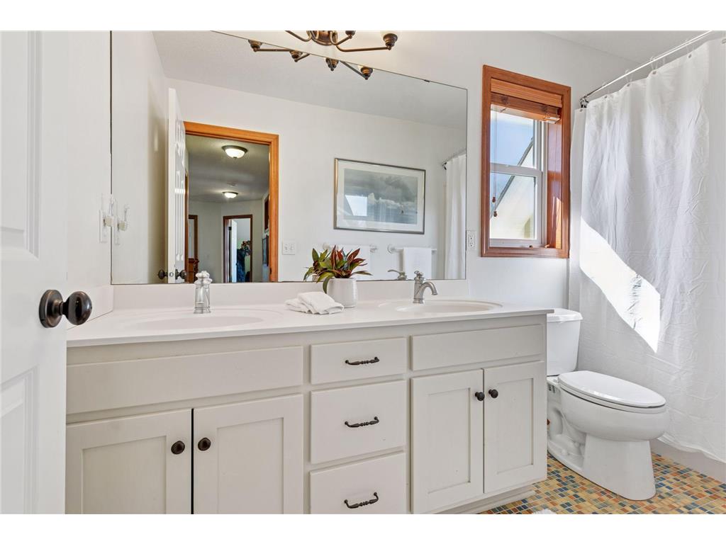 2536 N Saunders Lake Drive Minnetrista MN 55364 7077695 image24
