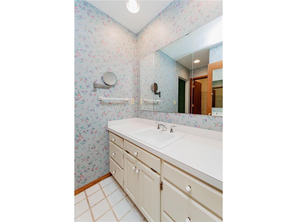 2536 University Drive S #D Fargo ND 58103 7097069 image28