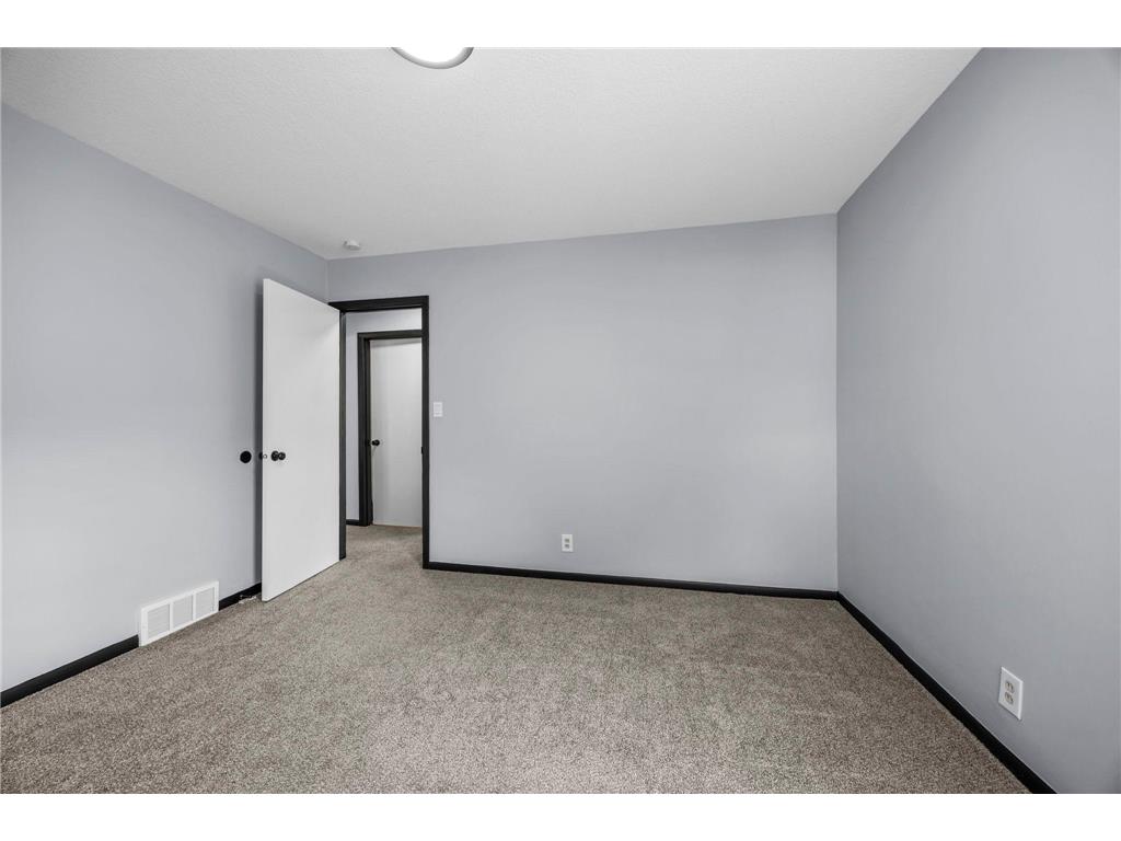 254 Arion Street E West Saint Paul MN 55118 7070552 image25