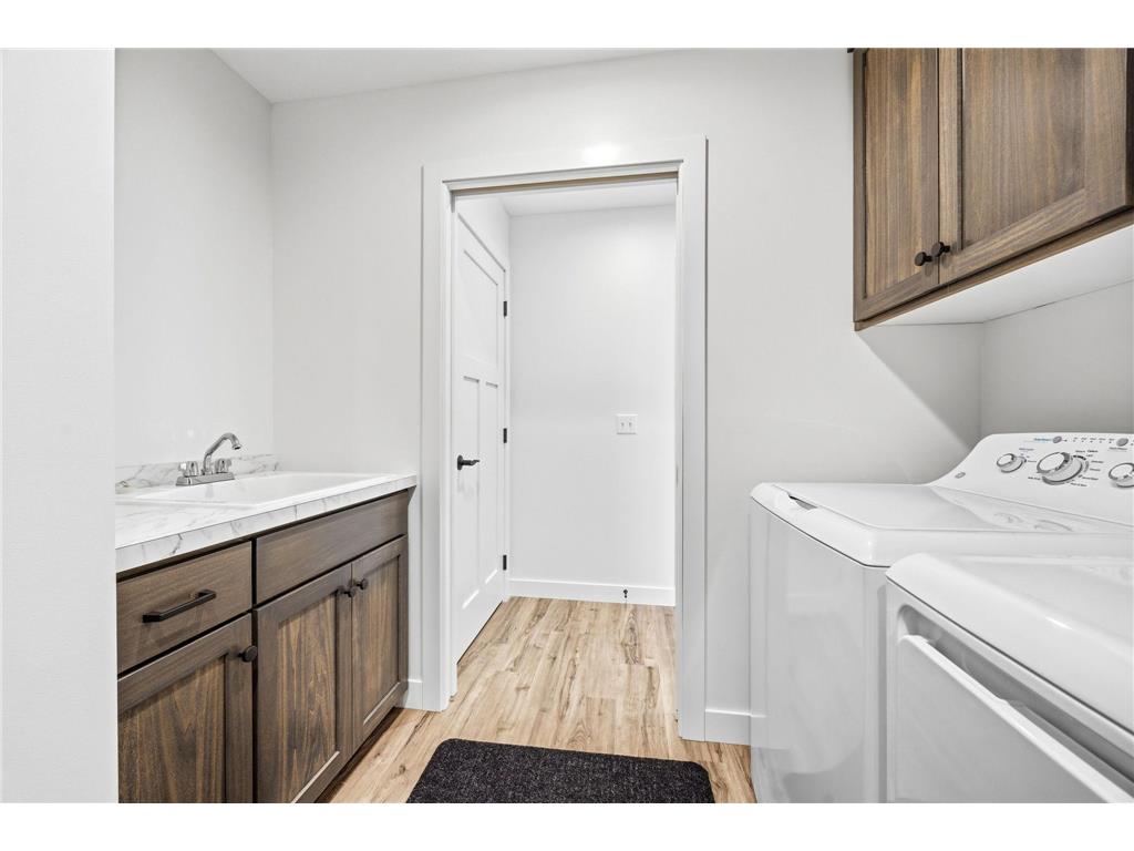 254 Eau Claire Avenue SE Hutchinson MN 55350 6784423 image16
