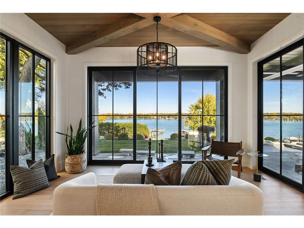 254 Lake Street Excelsior MN 55331 - Lake Minnetonka 6789422 image1