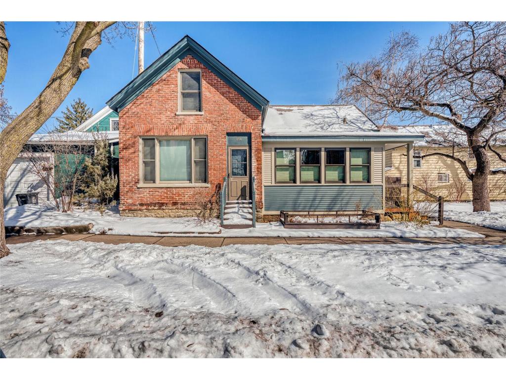 254 Western Ave S  