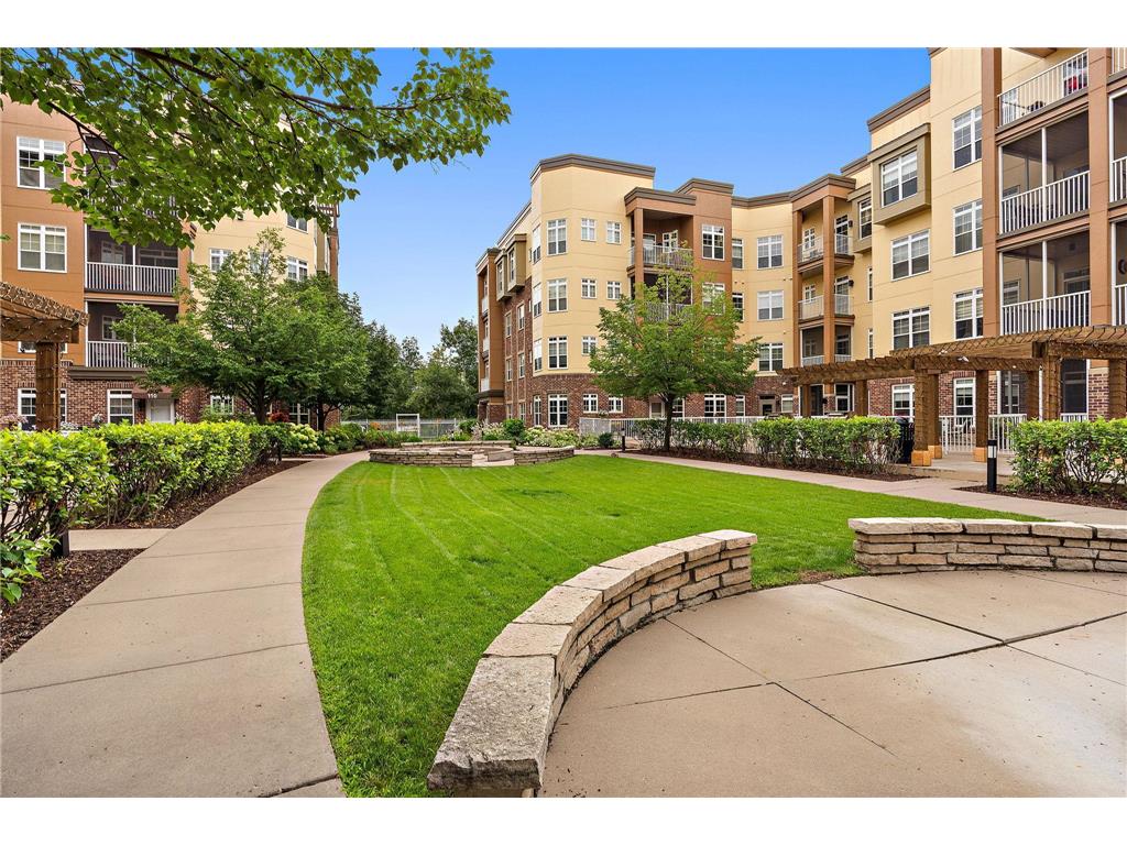 2540 38th Avenue NE #106 Saint Anthony MN 55421 6572413 image1