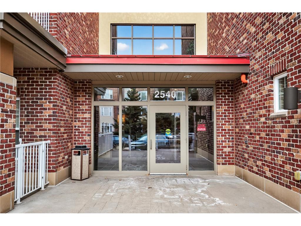 2540 38th Avenue NE #203 Saint Anthony MN 55421 7023905 image3