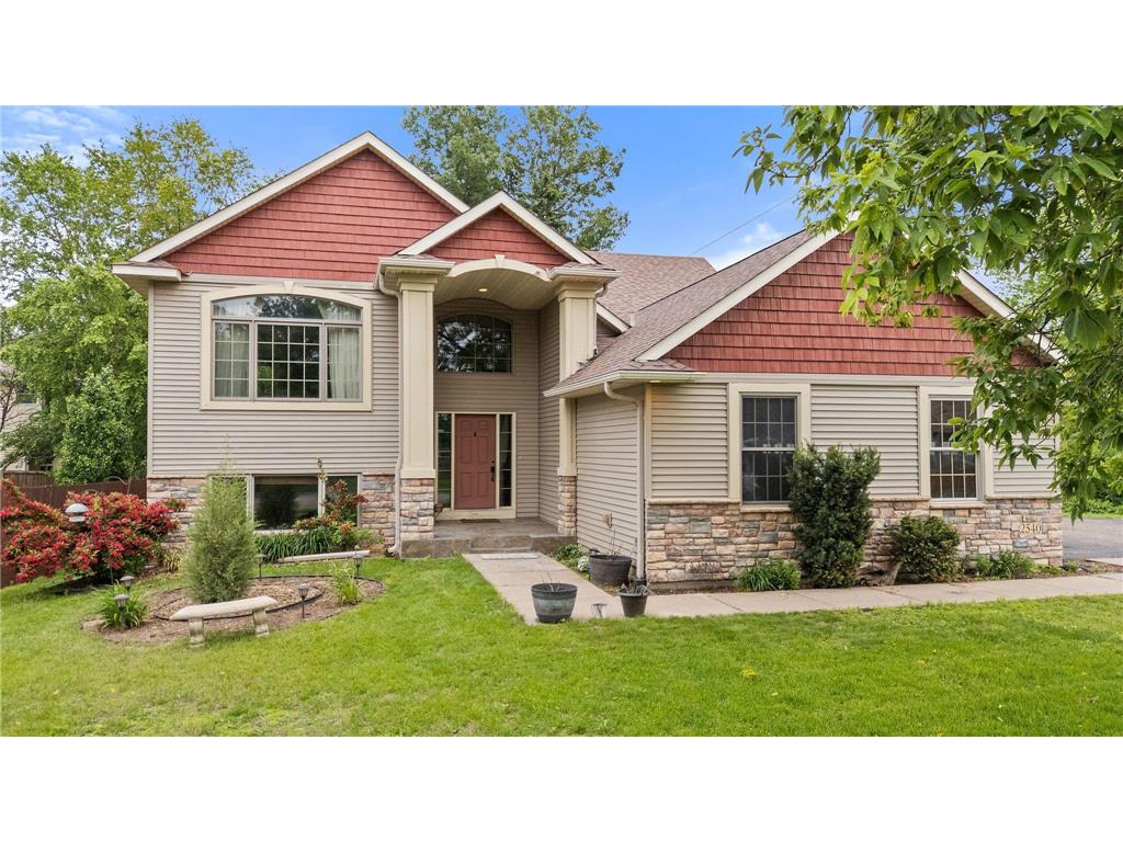 2540 Hamline Avenue N Roseville MN 55113 6740163 image1