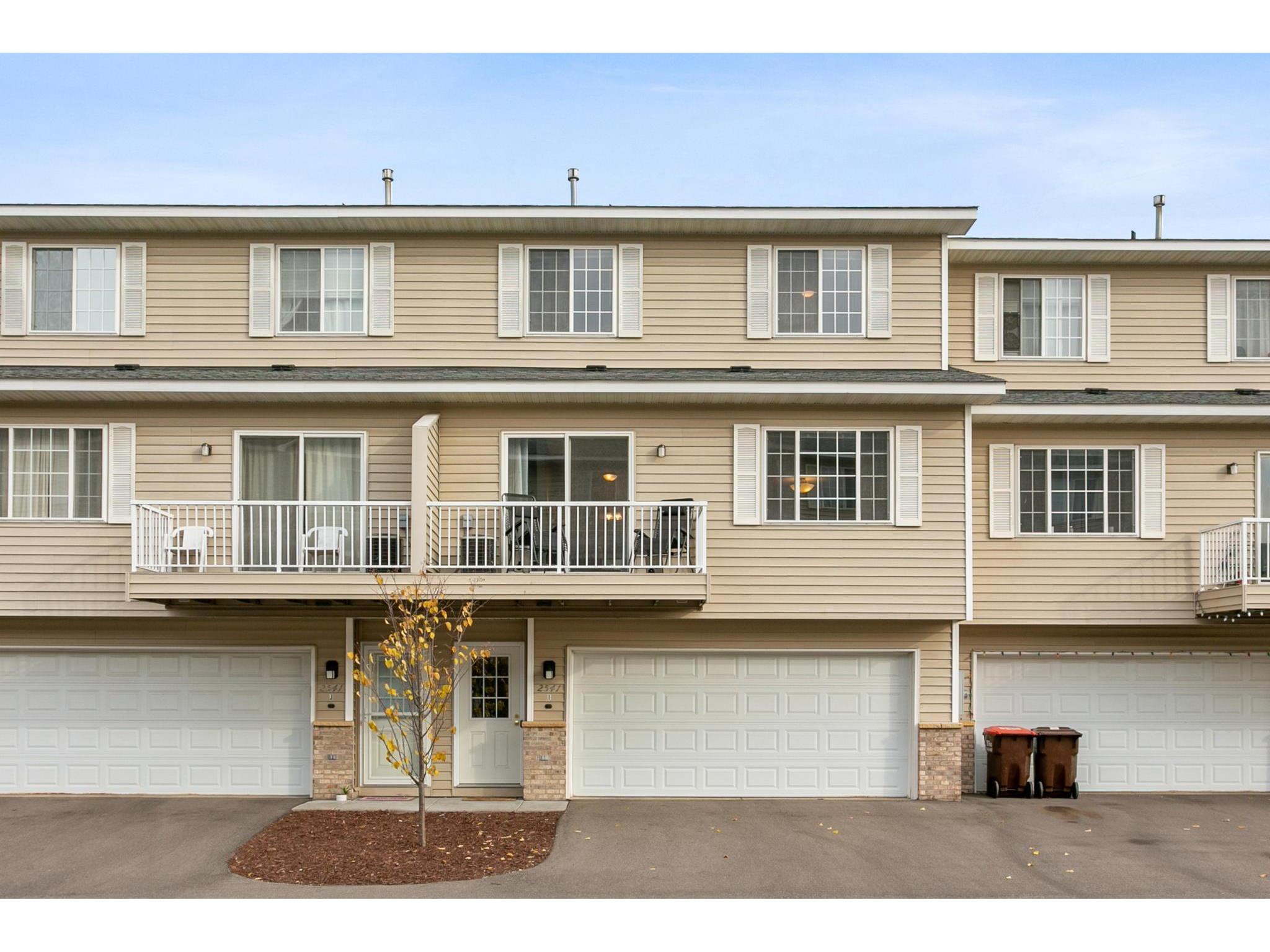 2541 Cobble Hill Court #I Woodbury MN 55125 6125416 image1