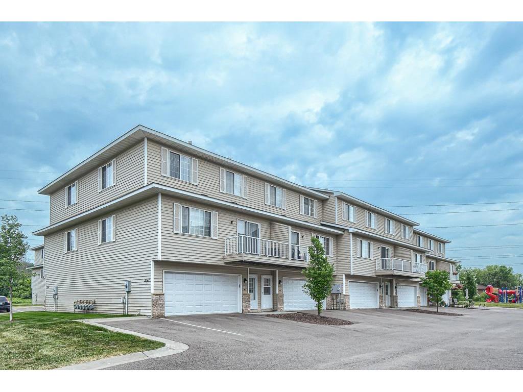 2541 Cobble Hill Court #J Woodbury MN 55125 6382285 image1