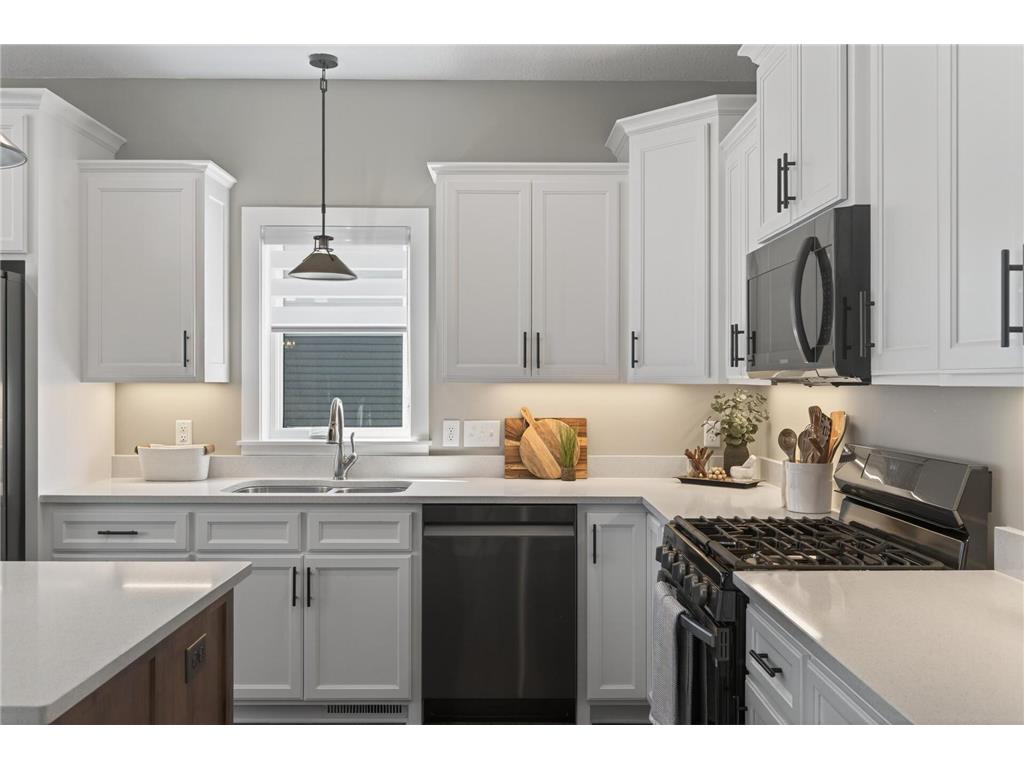25415 Farmstead Lane Wyoming MN 55092 - Heims 7094874 image10