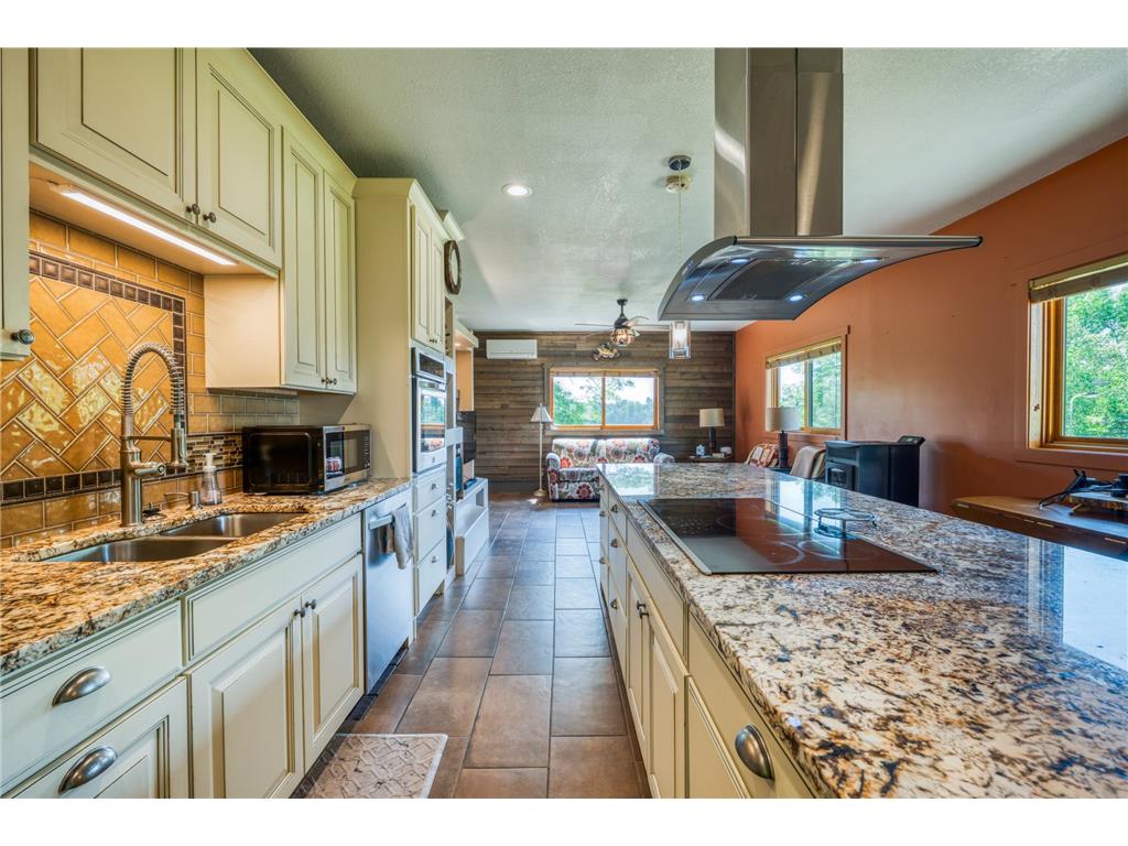 2542 Otter Road NE Bemidji MN 56601 7088888 image9