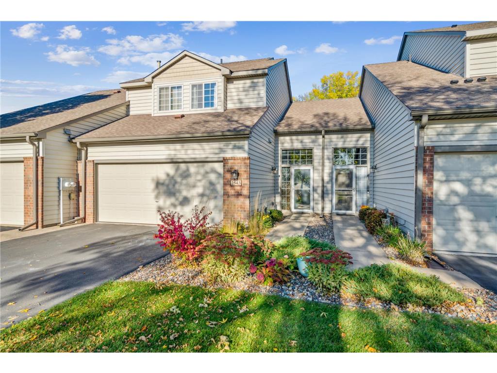 2543 Stockbridge Road Mendota Heights MN 55120 6616000 image1