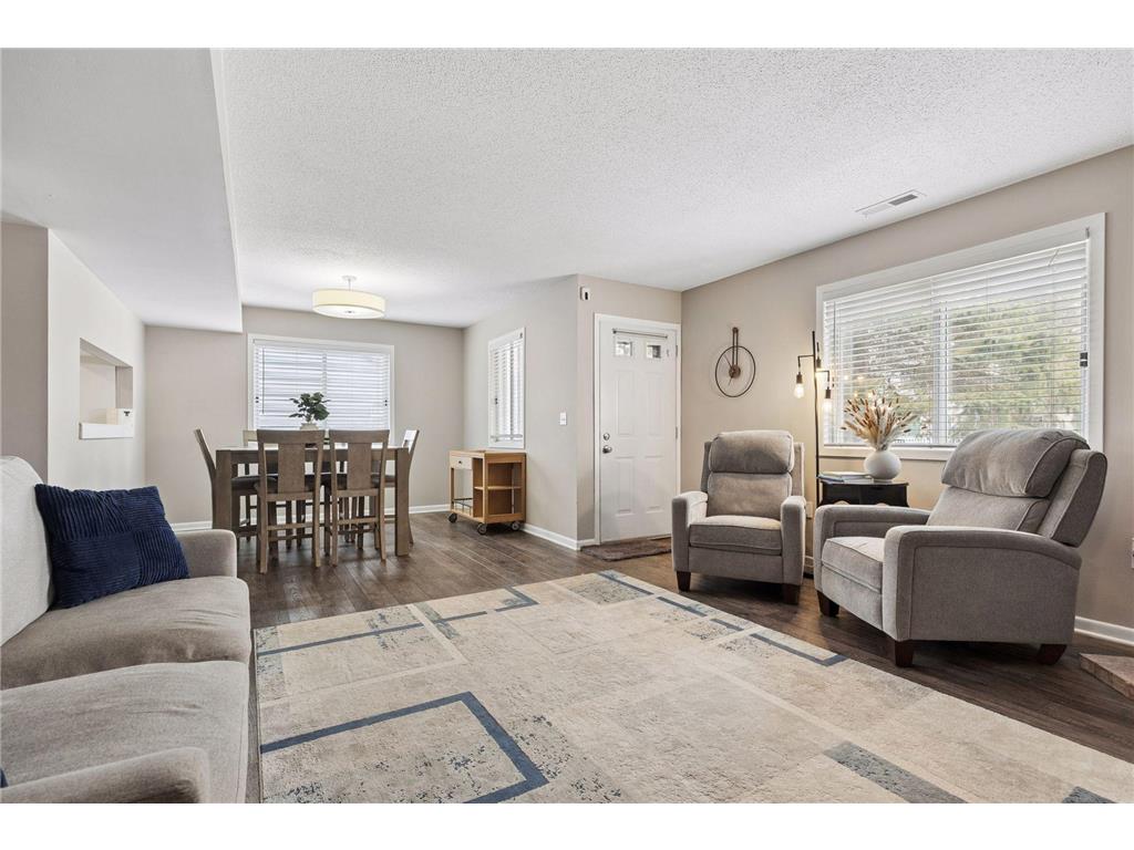 2543 Wimbledon Place Woodbury MN 55125 7028058 image10