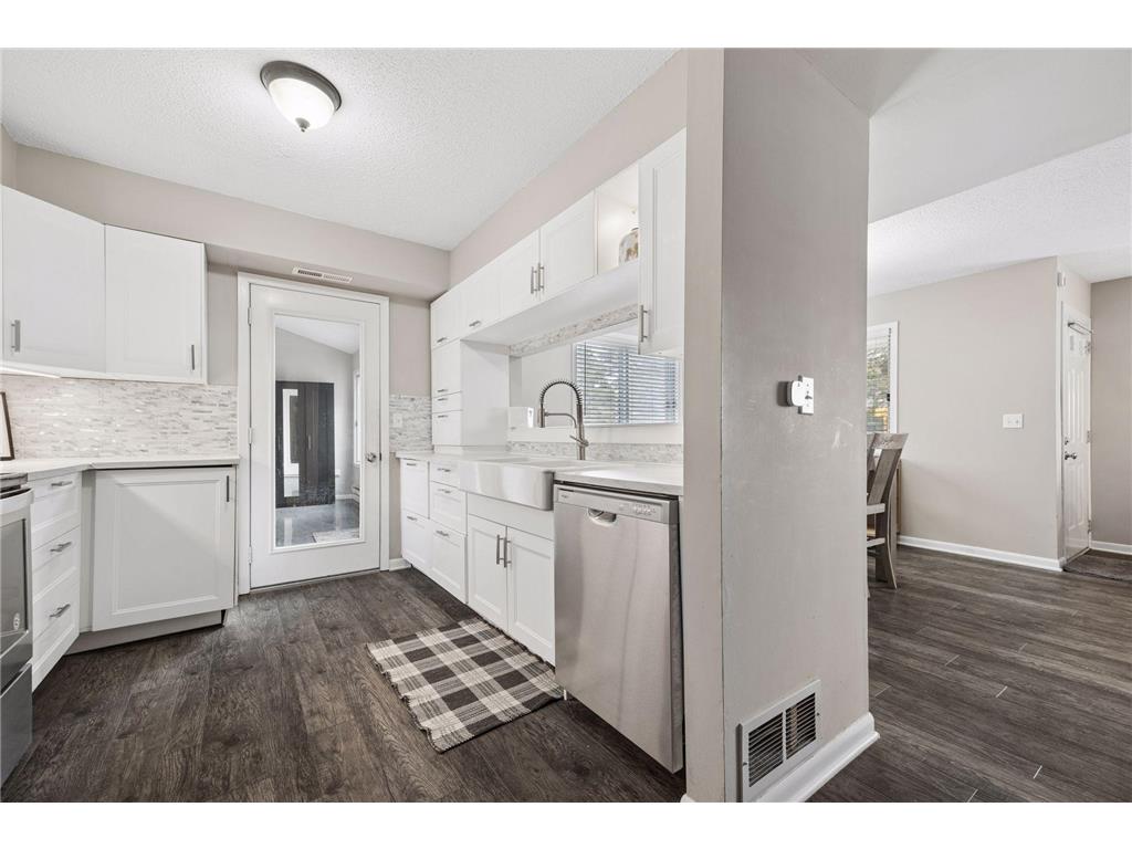 2543 Wimbledon Place Woodbury MN 55125 7028058 image3