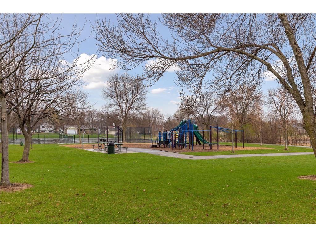 2543 Wimbledon Place Woodbury MN 55125 7028058 image32